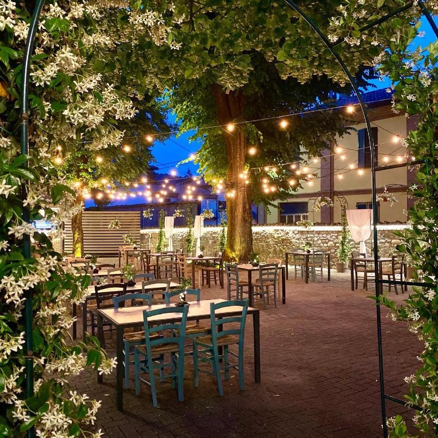 Hotel Milano Pool & Garden Саличе-Терме Экстерьер фото
