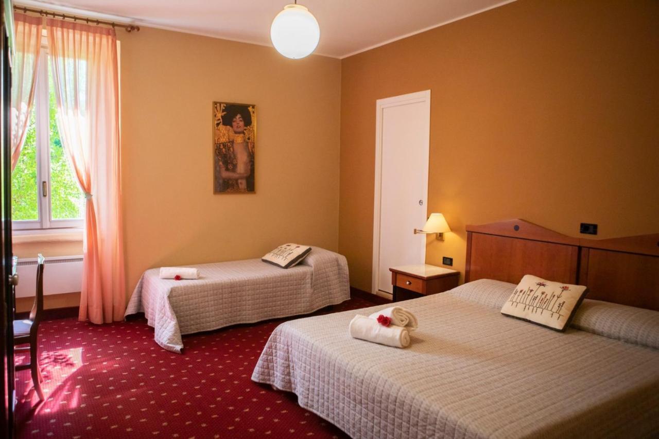 Hotel Milano Pool & Garden Саличе-Терме Экстерьер фото