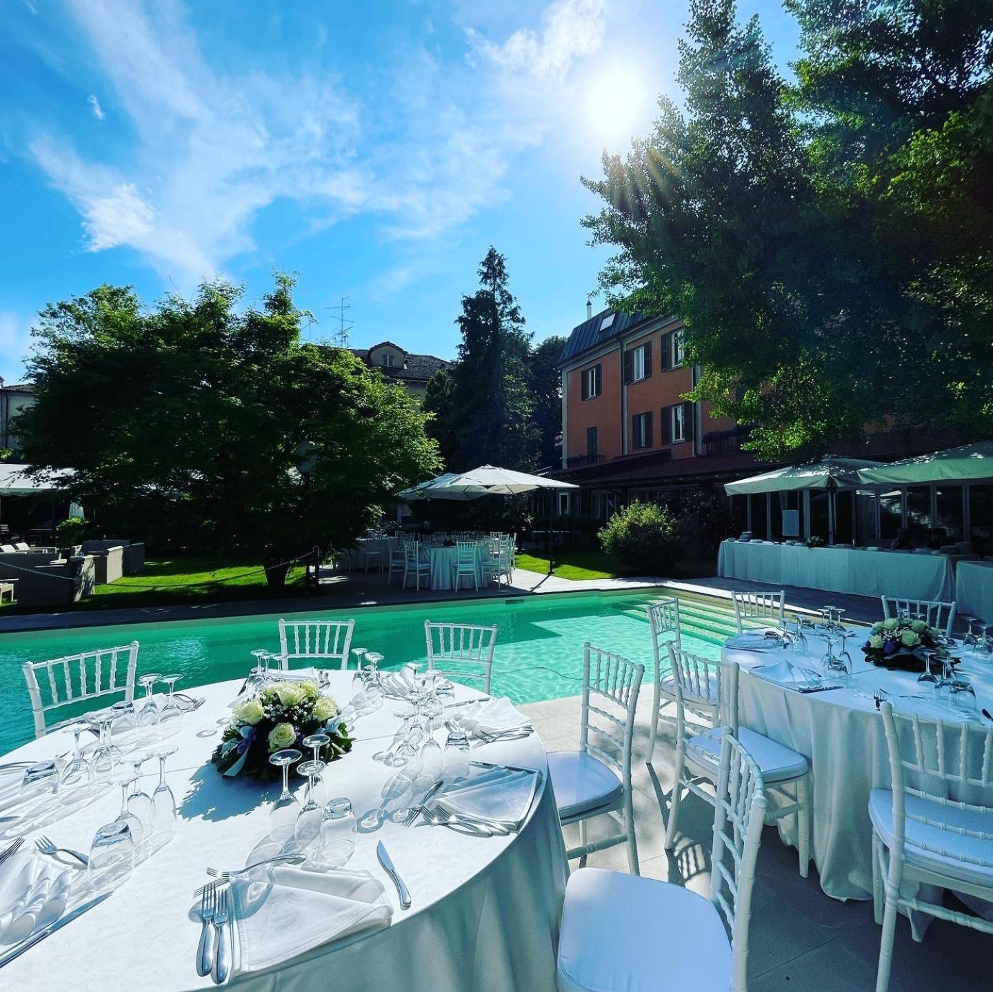 Hotel Milano Pool & Garden Саличе-Терме Экстерьер фото